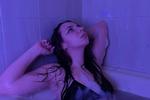 Sexy bath