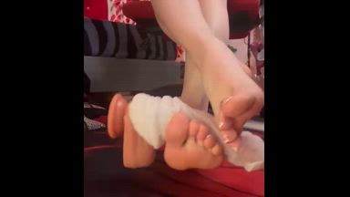 YOUR COCK LOVES MY FEET