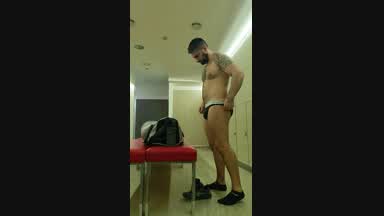 Gym locker room, naked 13.10.25