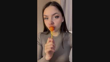 <3