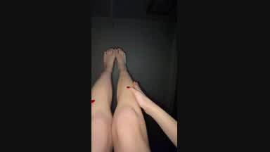 these FEET are made to be kissed