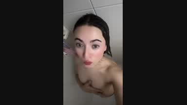 Bathroom show  💦
