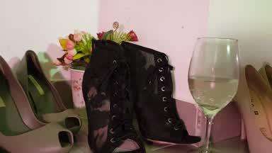 👄Heels Heave👠