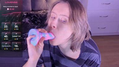 Sucking on dildo and touching myself [stream]