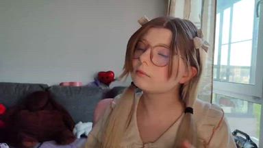 (❁´◡`❁)