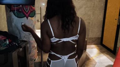 come with me to the jacuzzi