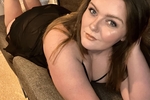 Curvyellie06