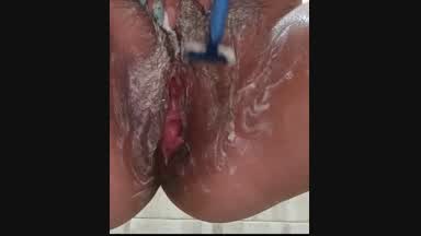 SHAVING :S