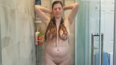 Showering - Mrs Canuck