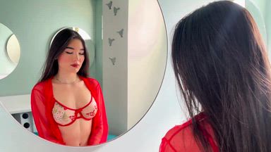 elegant beauty 👄