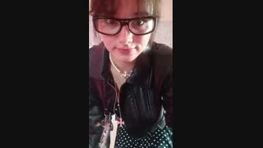 ^.^