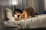 come with me to my hotel room