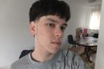 Me >:)