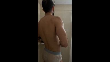HOT SHOWERRR !!!