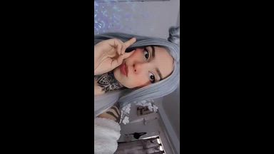 I am a good girl 😇👉🏻👈🏻