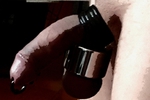 F002
