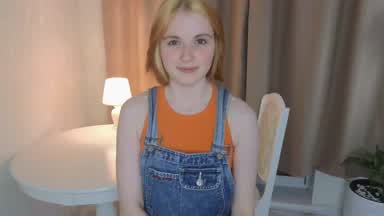 Air kiss for a new viewer<3