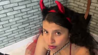 Order... and the little devil complies✋