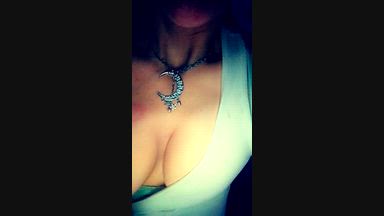 tara — natural sexy awesome tits
