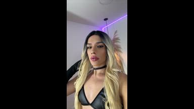 HELLO DADDY WELCOME YOU LIKE WHAT YOU SEE I WAIT F