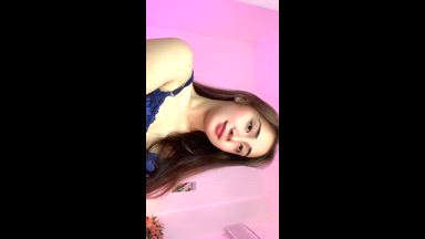 🌸