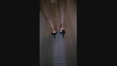 on a scale tell me how much u like how is show on