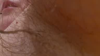 Armpits sniffs