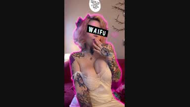<3