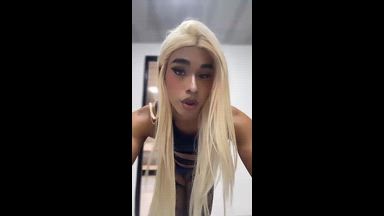 BLONDIE MSTRESS MOMMY
