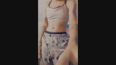 😘