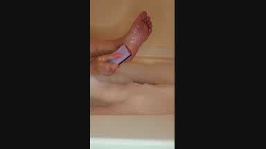 Foot scrub