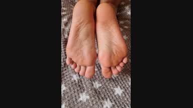 FEETS