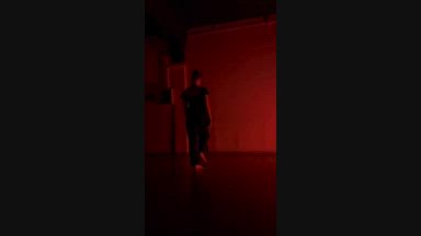 Kitty’s dance 🐈‍⬛