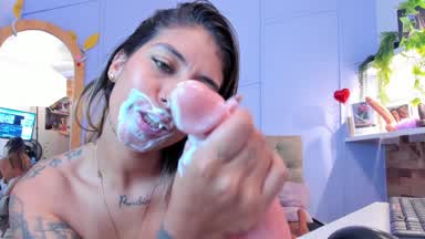 Mi cara llena de tu semen