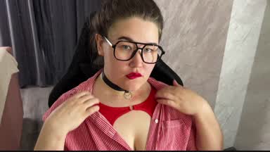 Do my sexy curves turn you on?