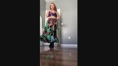 Hippy strippy video