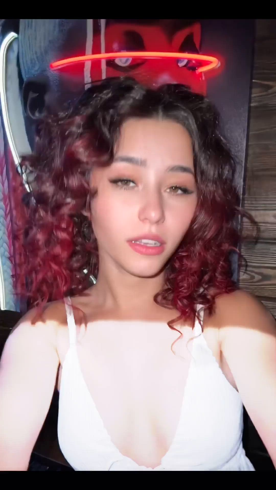 💋