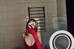 hot photos in the mirror