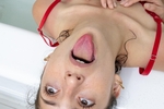 AHEGAO IN SHOWER