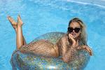 Pool day & Sexy blonde