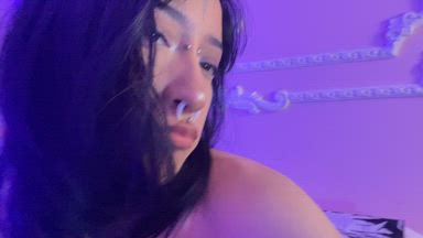Mmm you tongue in my feet 🥵😈