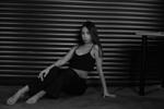 B&W