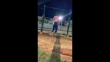 Ethan training calisthenics