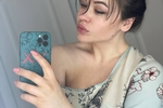 pretty face for pretty fans