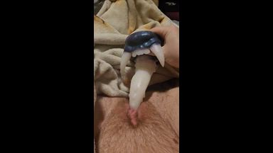 Monster tongue dildo