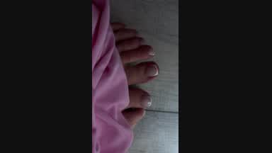 want to lick those toes?