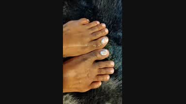 Fool feet