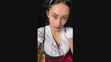 I AM ACTRESS... She is Carlota 😳😳
