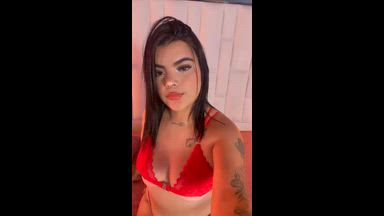 I know I'm the girl of your dreams