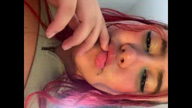 play my tits 🔥